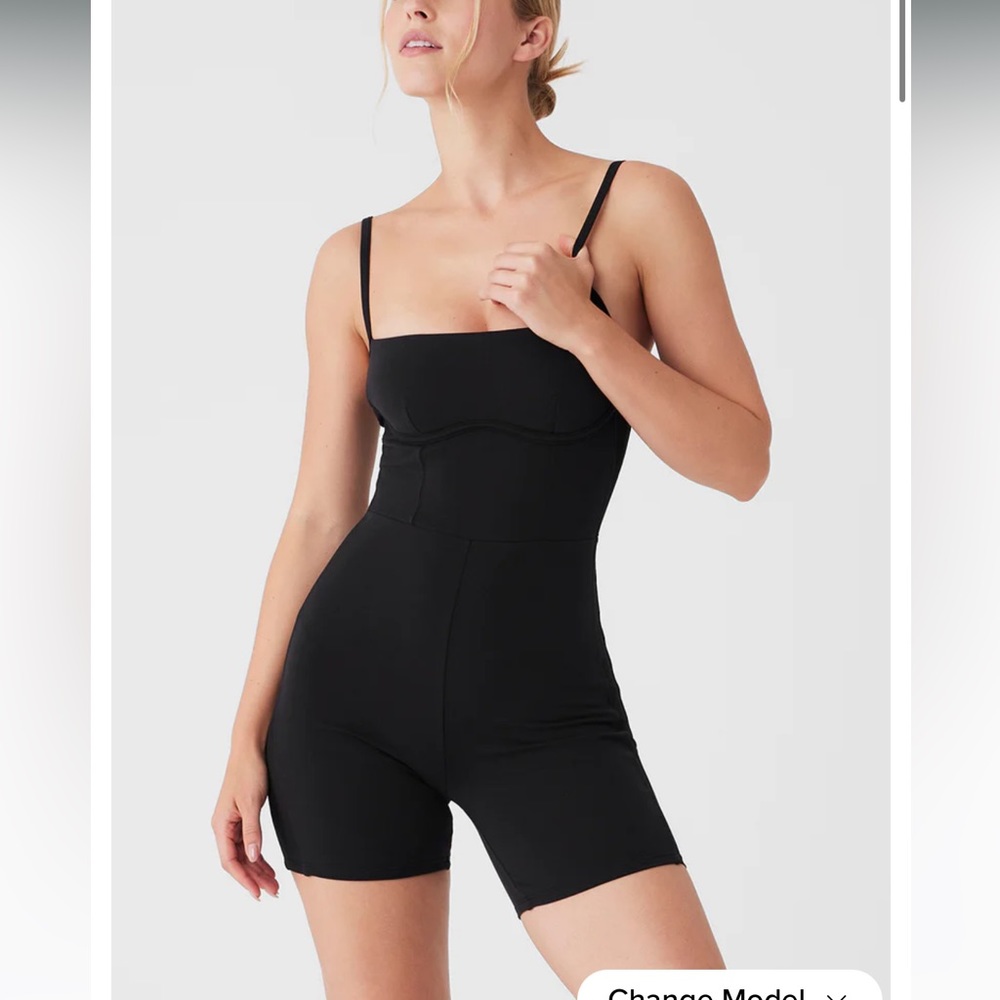 Alo yoga Airbrush Mesh Everlasting Onesie in black